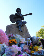 Obit Dolly Parton Reaction