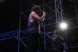 Silente, one of the most attractive regional bands, held a concert in the Open Air Corner of Luka Belgrade. Silente, jedan od koncertno najatraktivnijih regionalnih bendova, odrzao je koncert u Open Air Corner-u Luke Beograd.