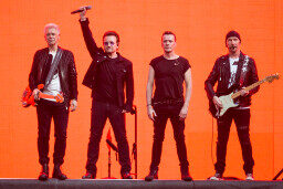 U2,Bono,The Edge,Adam Clayton,Larry Mullan Jnr
